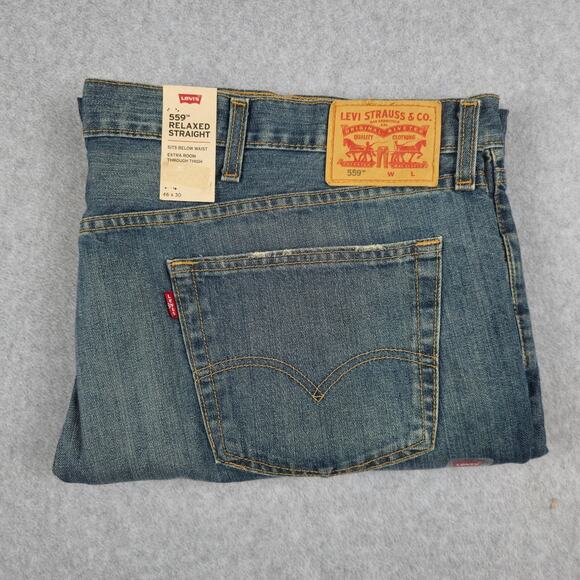 NWT Levi's 559 Mens 46x30 Relaxed Straight Fit Jeans - Picture 1 of 16